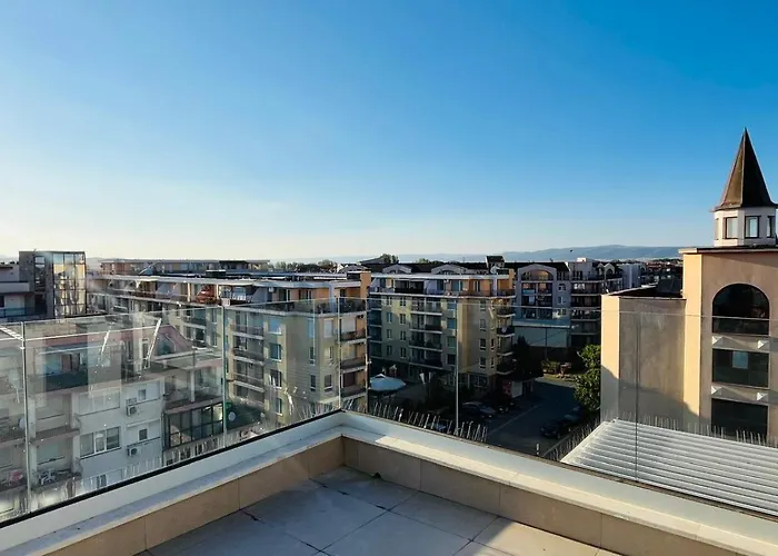 Jadore Secret Garden Panoramic 公寓 阳光海滩